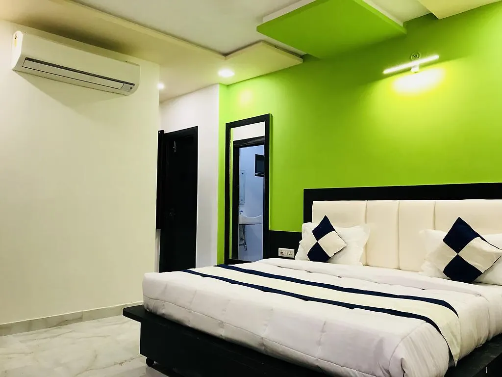 Aaradhya Residency Hotel Agra  Guest house