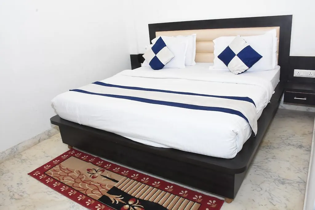Aaradhya Residency Hotel Agra  2*, Agra (Uttar Pradesh)