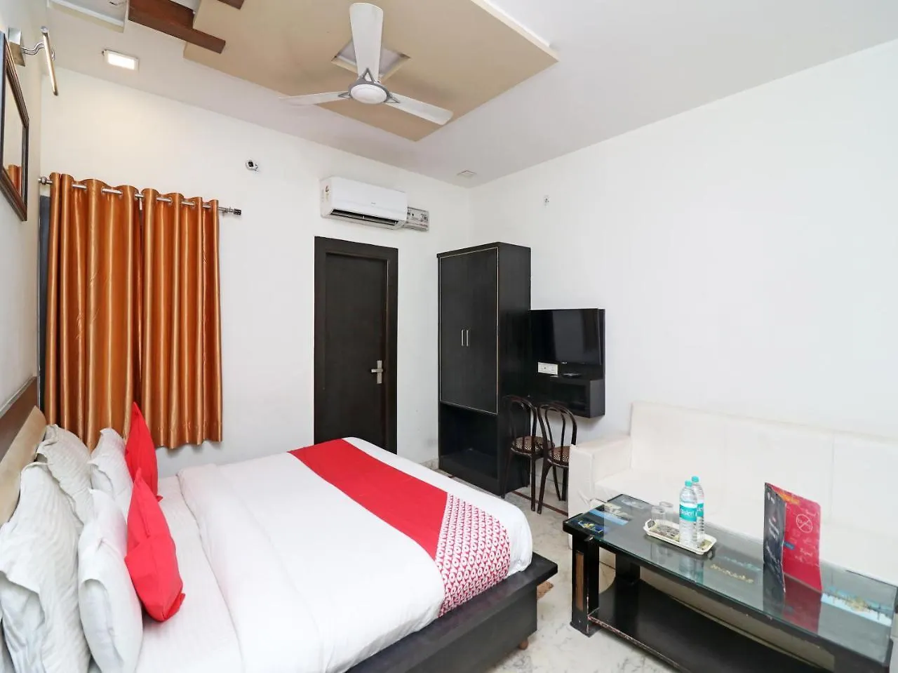 Aaradhya Residency Hotel Agra  2*, Agra (Uttar Pradesh) India
