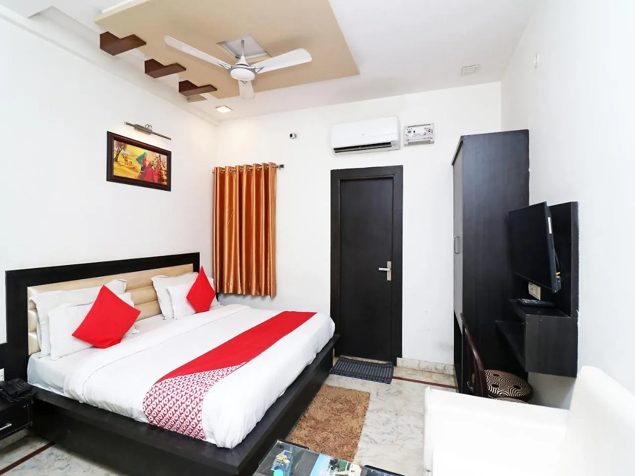 Aaradhya Residency Hotel Agra