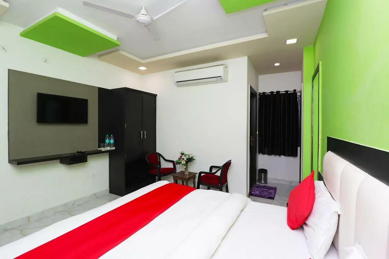 Aaradhya Residency Hotel Agra  2*, Agra (Uttar Pradesh)