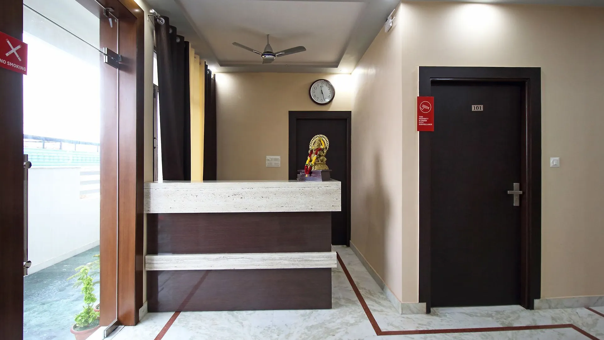 Guest house Aaradhya Residency Hotel Agra
