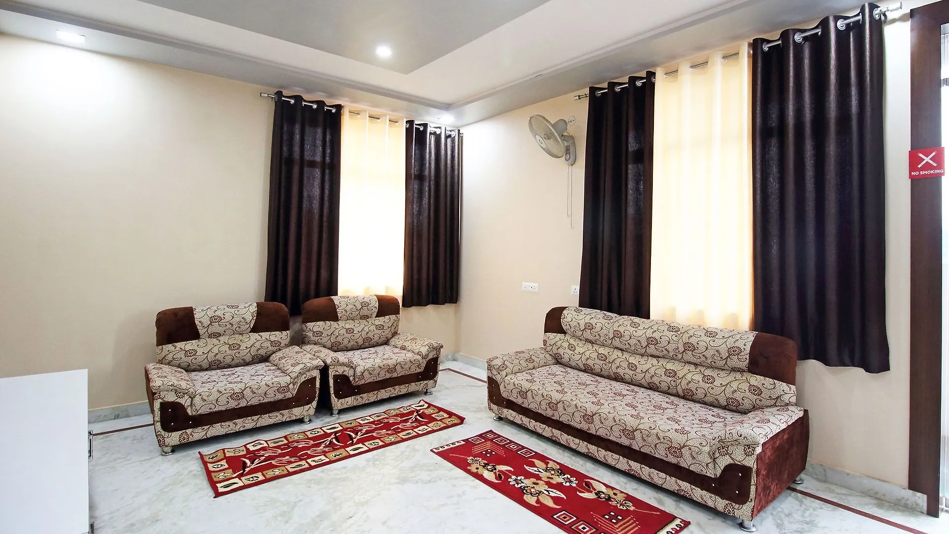 Aaradhya Residency Hotel Agra