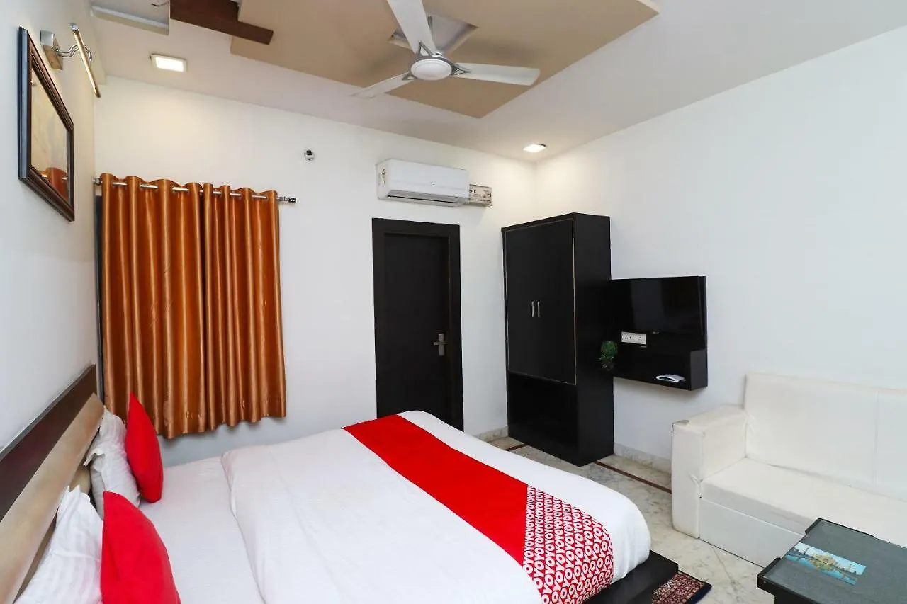 Aaradhya Residency Hotel Agra